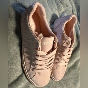 Brand new Nautica Steam women’s sneakers pink size 8